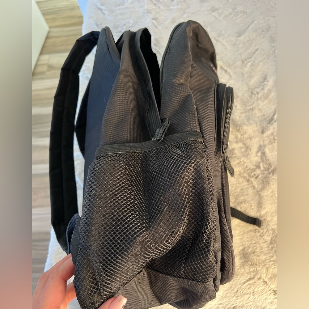 Full sized Angels MLB backpack. - Picture 4 of 10